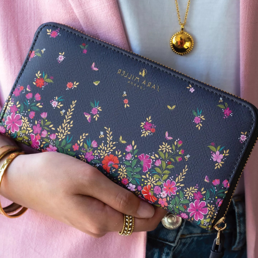 Purses →