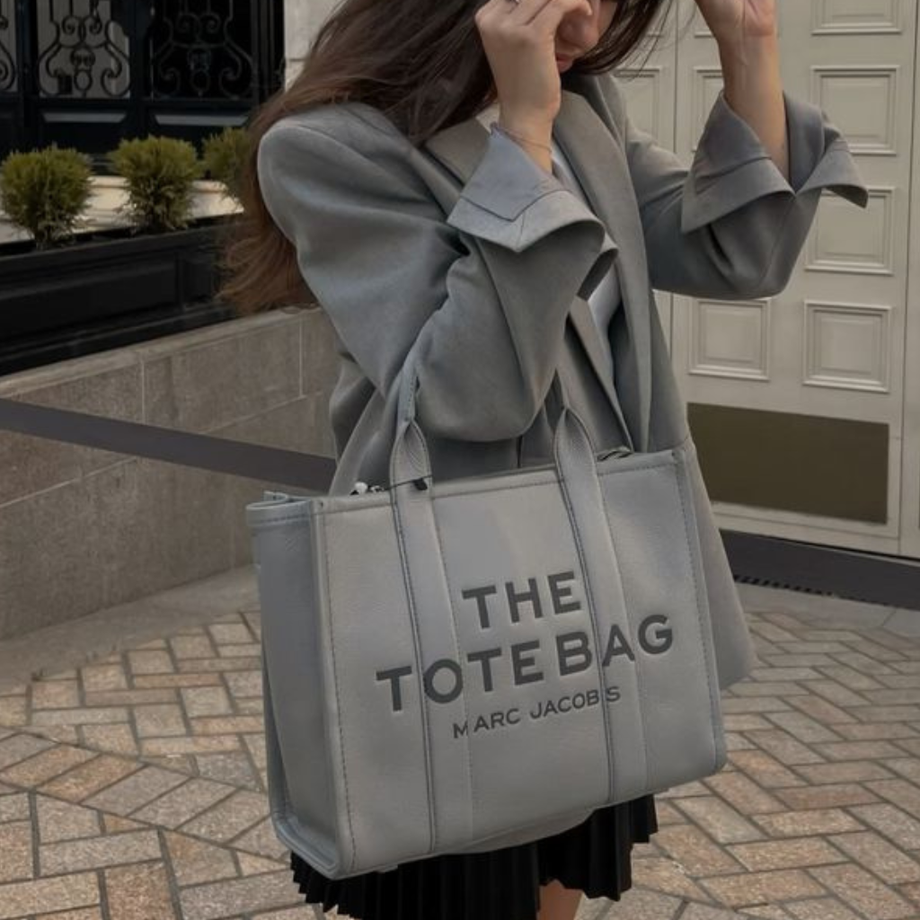 Tote bags →